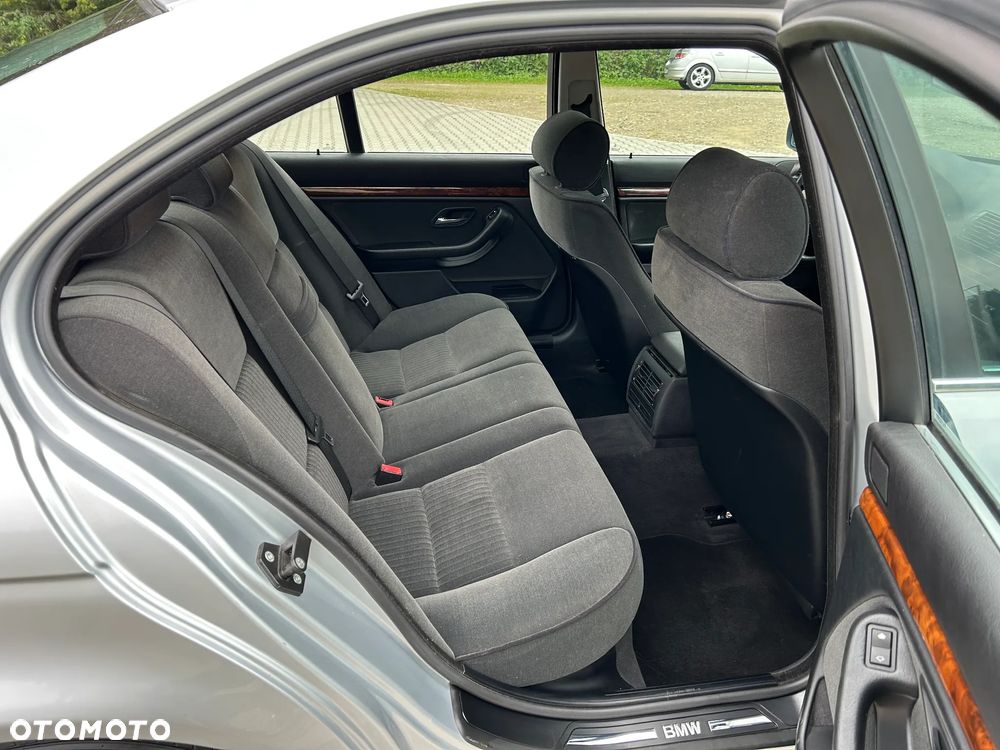 BMW Seria 5 525tds - 18