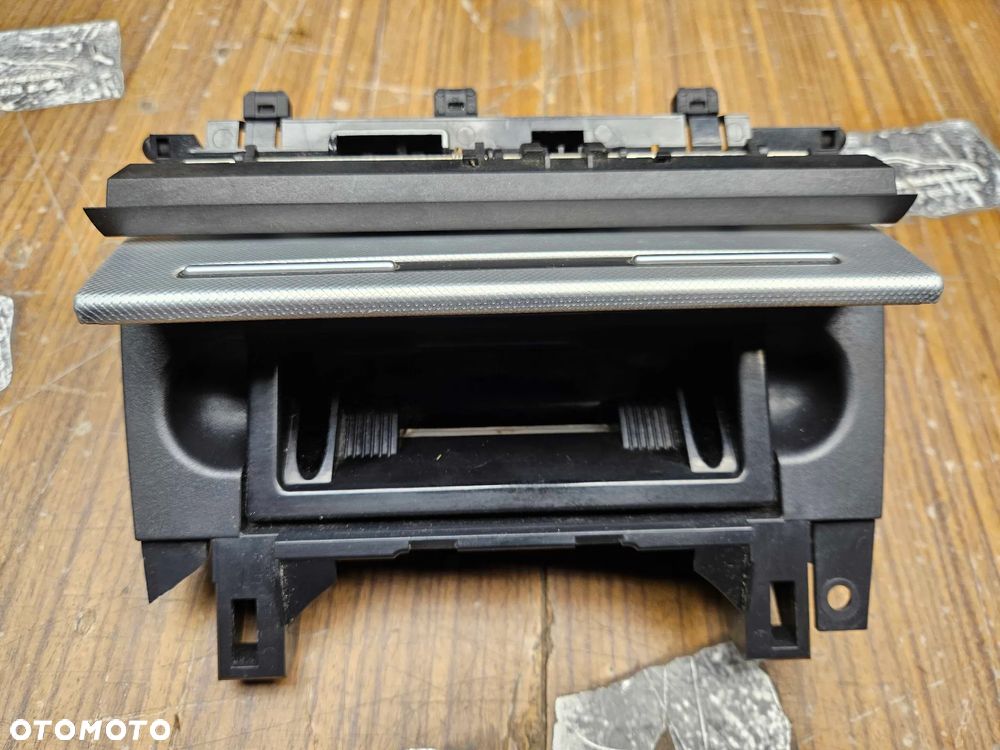 Popielniczka 2 DIN 8E0857951J 03S Klapka Wklad Carbon Srebrna Rybia Luska Audi A4 B6 B7 - 15