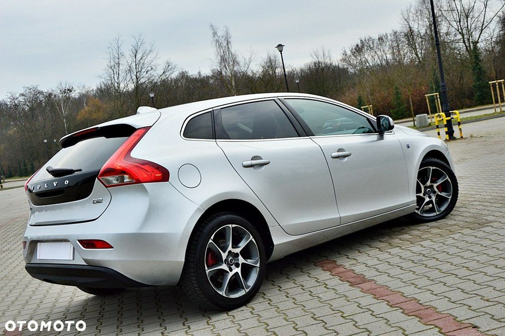 Volvo V40 - 2