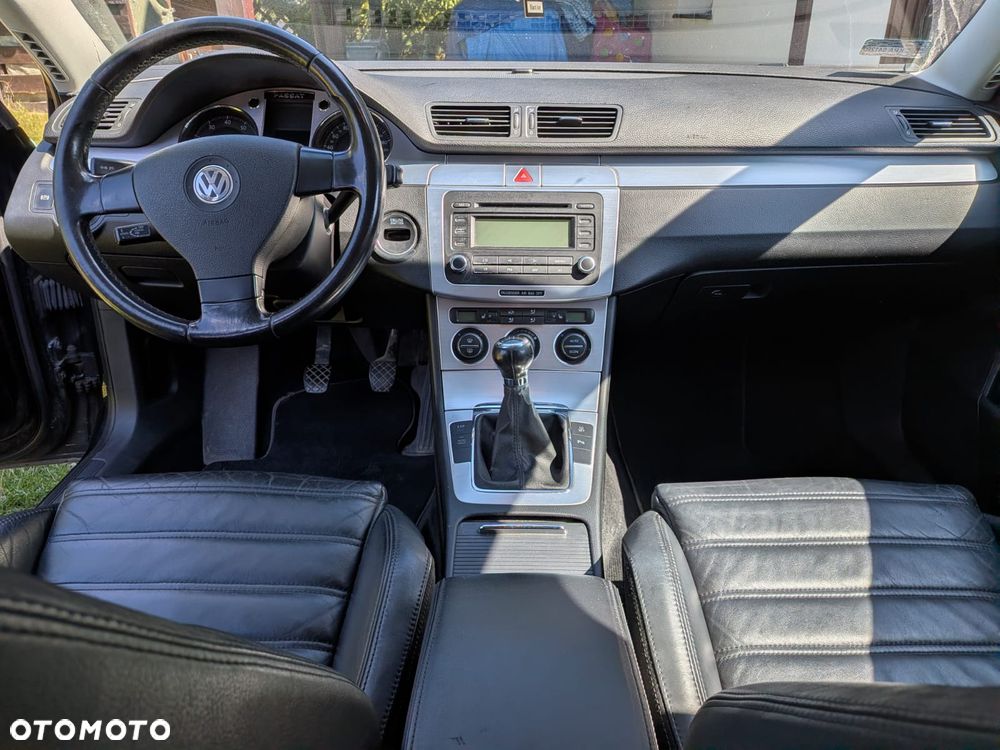 Volkswagen Passat 2.0 FSI Highline - 10