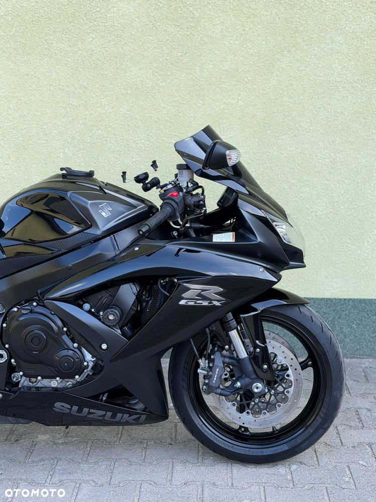 Suzuki GSX-R - 6