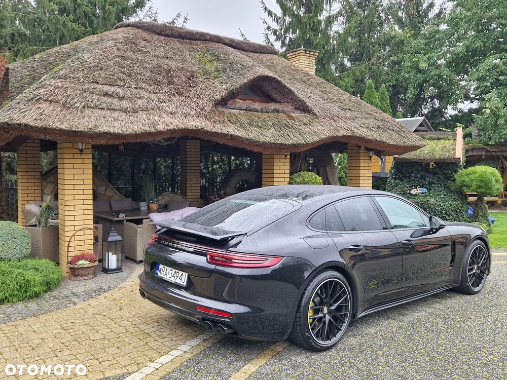 Porsche Panamera 4S - 6
