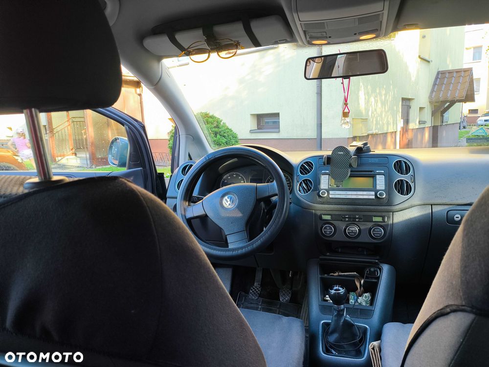 Volkswagen Golf Plus - 8