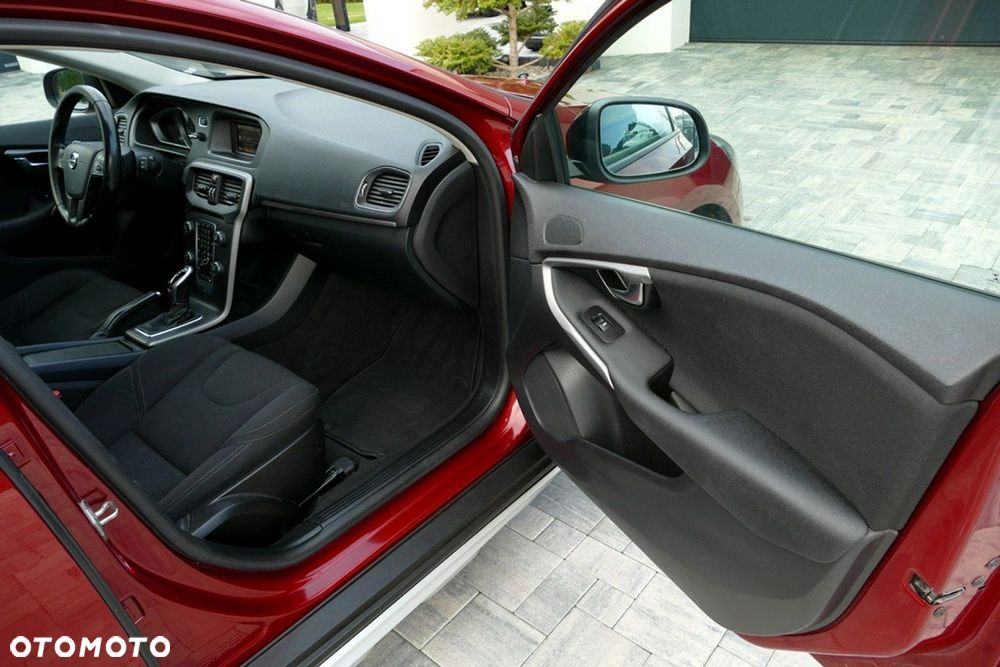 Volvo V40 Cross Country - 21