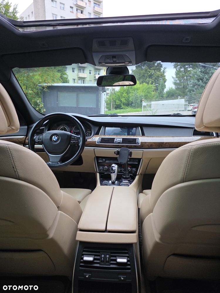 BMW 5GT 530d - 16
