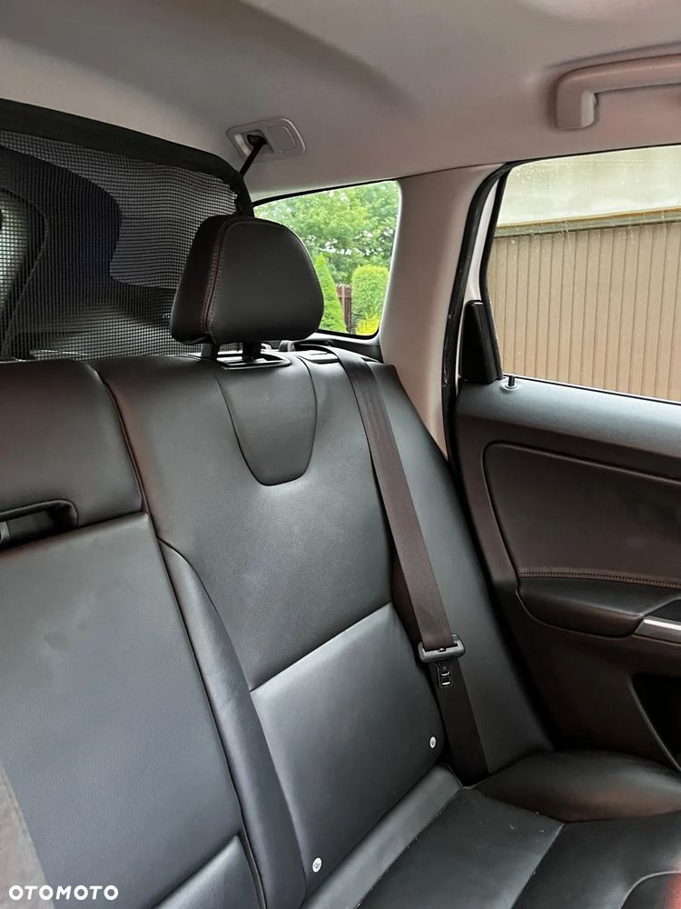 Volvo XC 60 D5 AWD Summum - 12