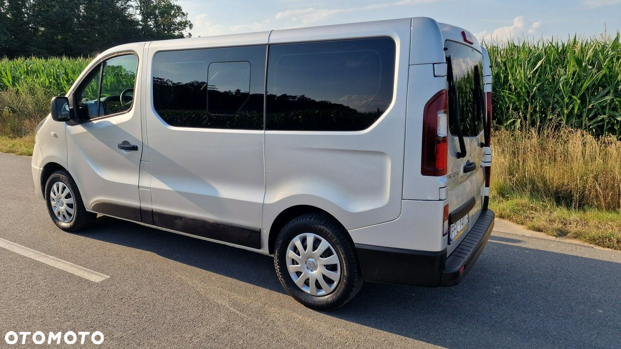 Renault Trafic - 2