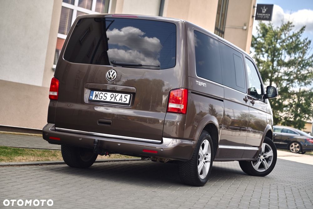 Volkswagen Multivan - 2