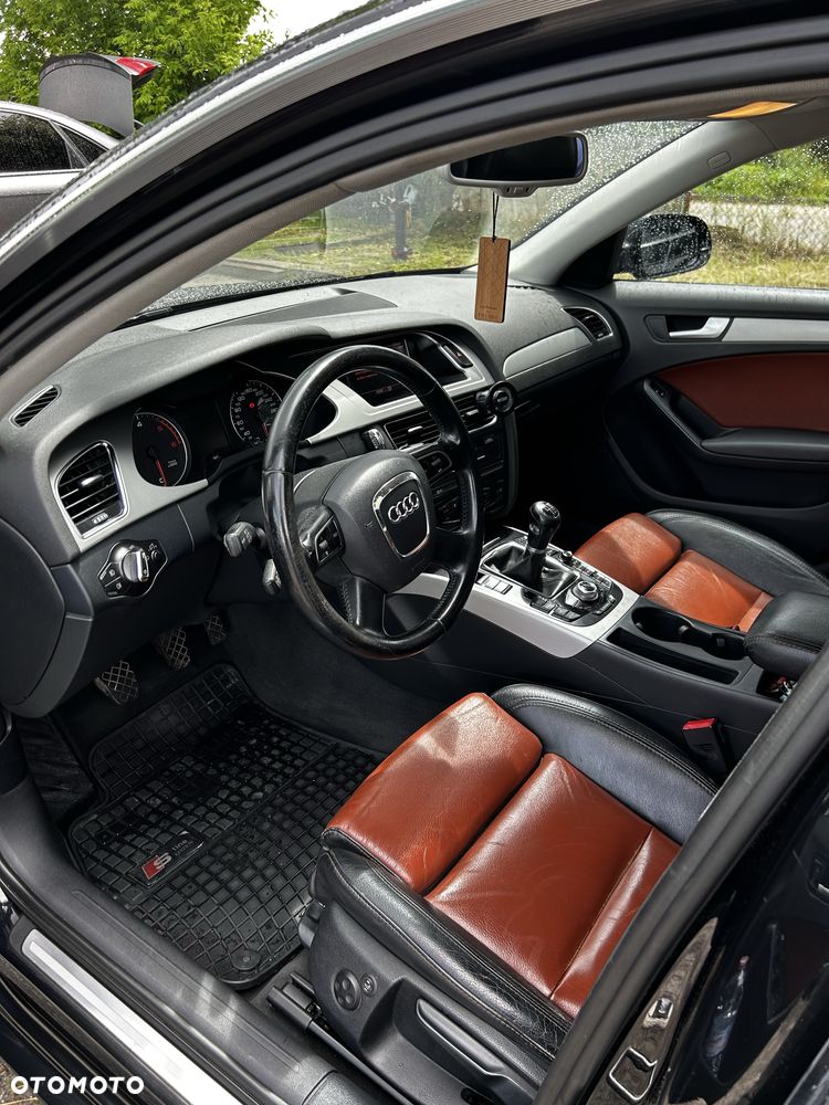 Audi A4 Limousine - 5