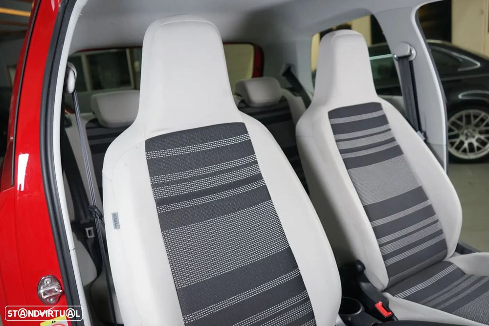 SEAT Mii - 25