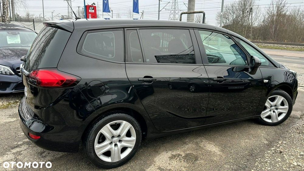 Opel Zafira - 11