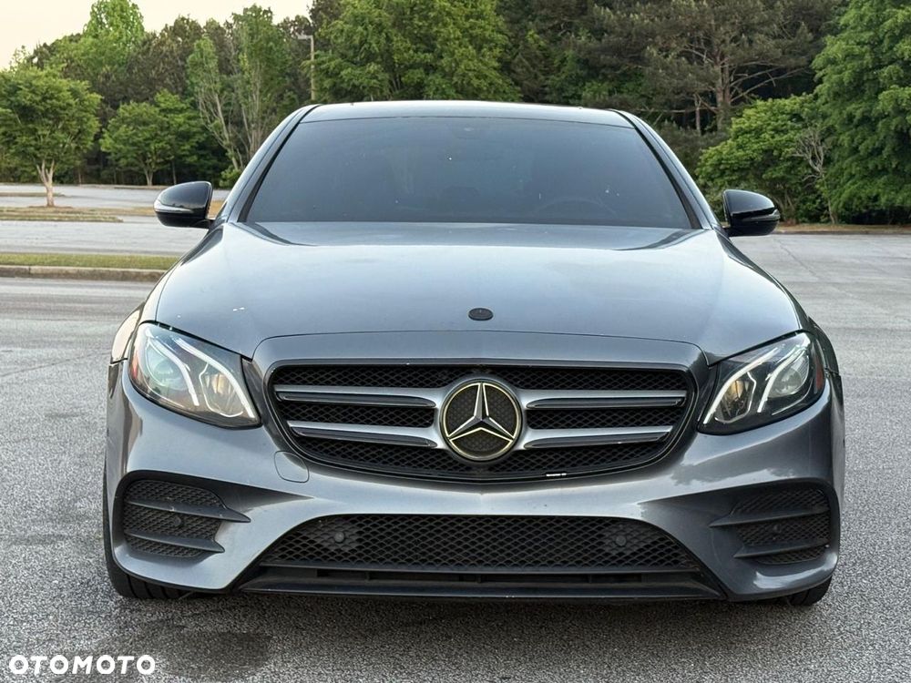 Mercedes-Benz Klasa E 300 9G-TRONIC - 3