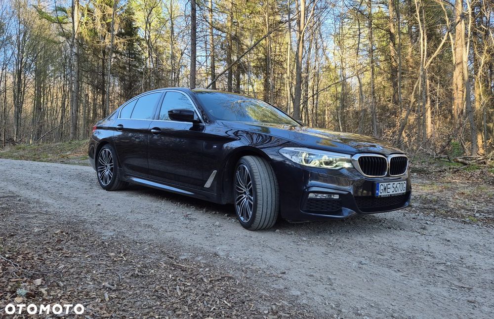 BMW Seria 5 530i xDrive M Sport sport - 12