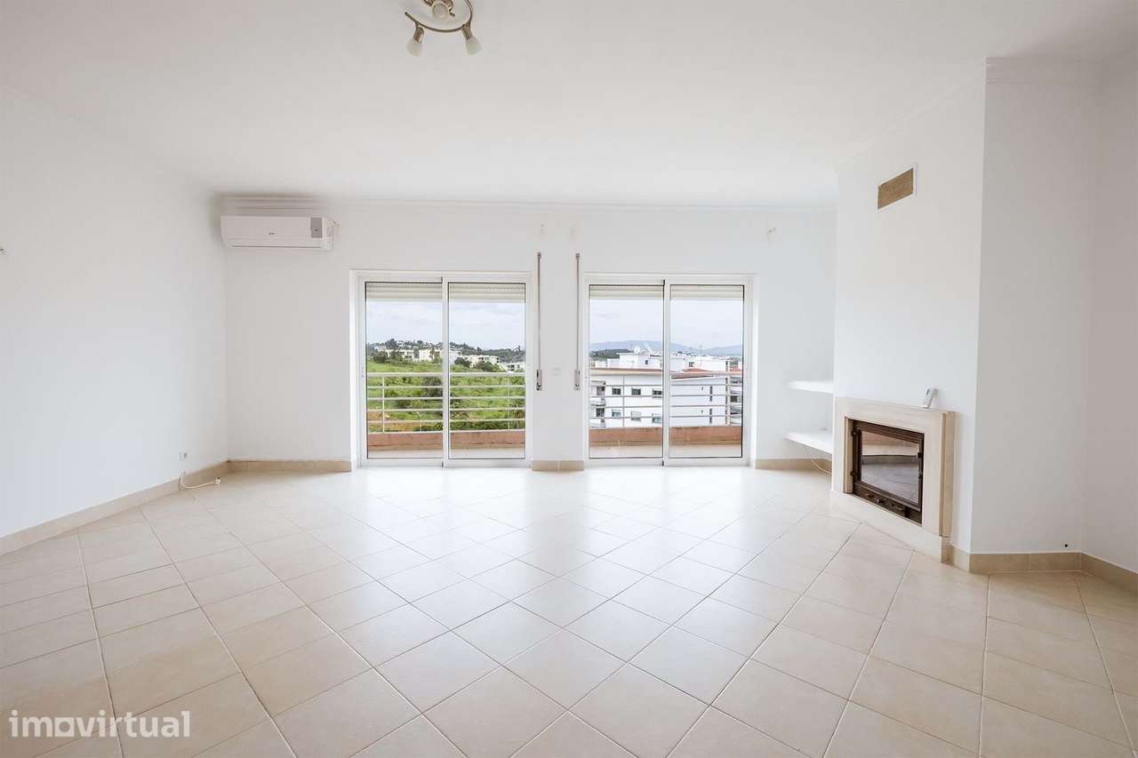 APARTAMENTO T3 NO ÚLTIMO ANDAR PARA VENDA EM LAGOS - Grande imagem: 4/37