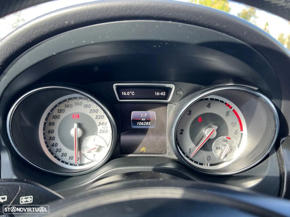 Mercedes-Benz CLA 180 - 12