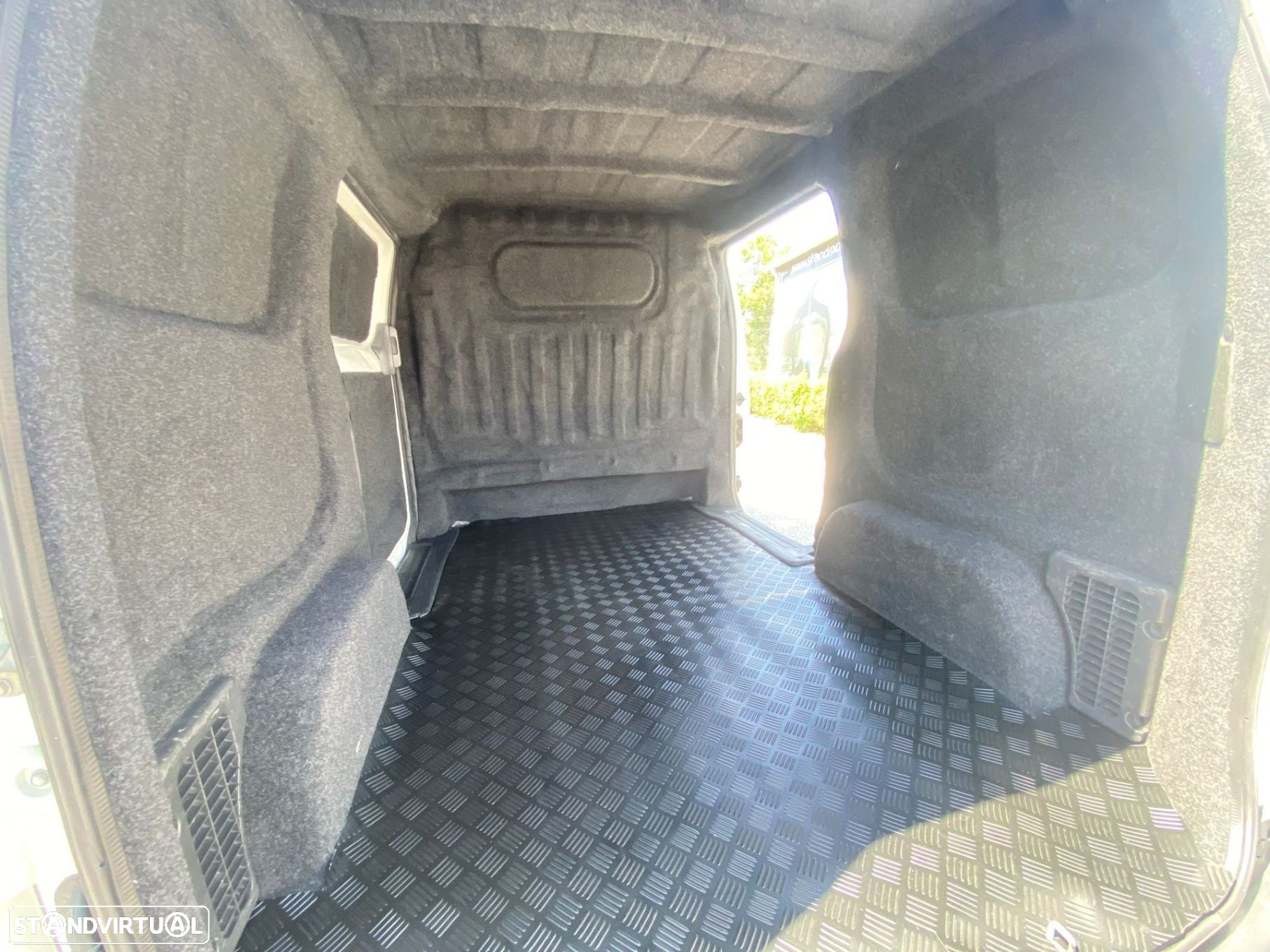 Nissan E-NV200 5p Professional - 14