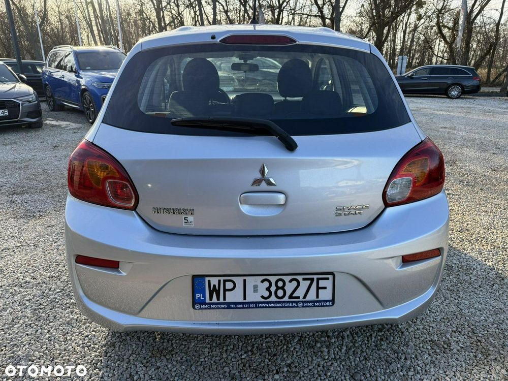 Mitsubishi Space Star - 10