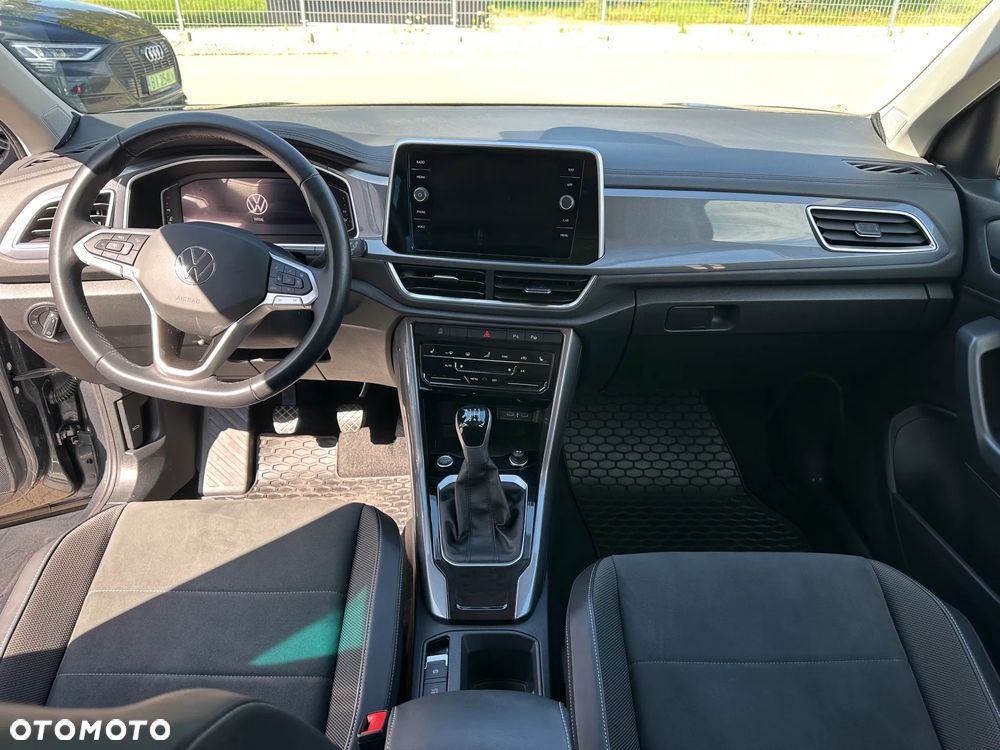Volkswagen T-Roc - 13