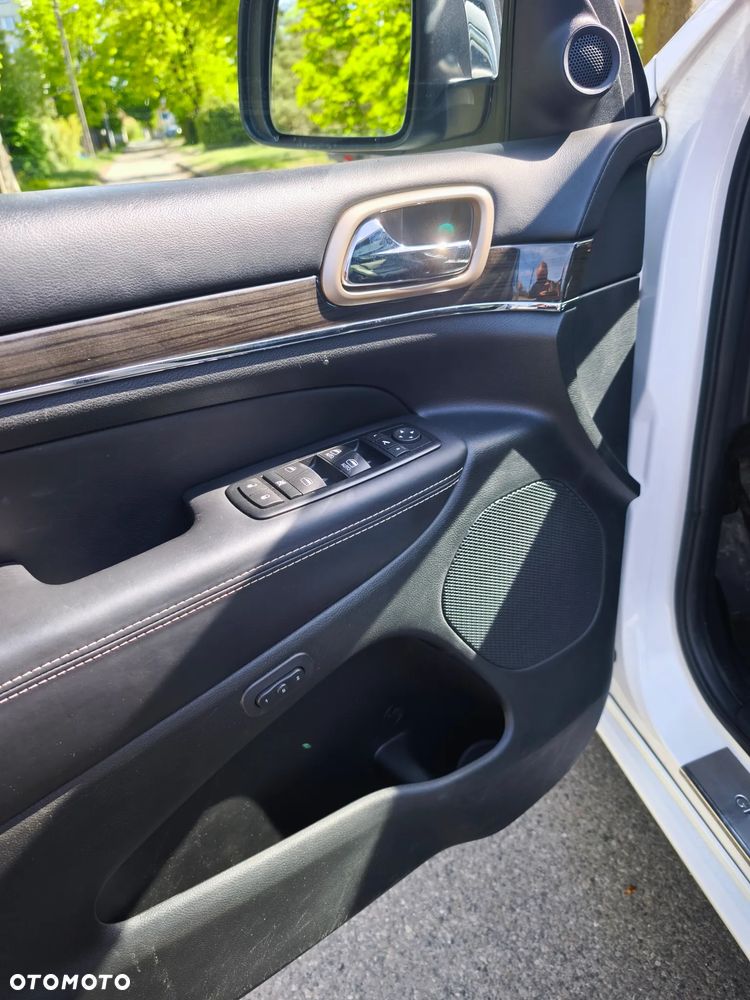 Jeep Grand Cherokee 3.6 V6 Overland - 21