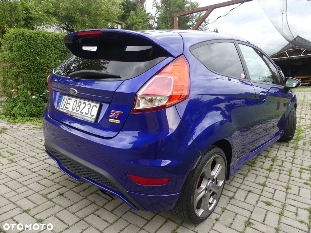Ford Fiesta ST - 22