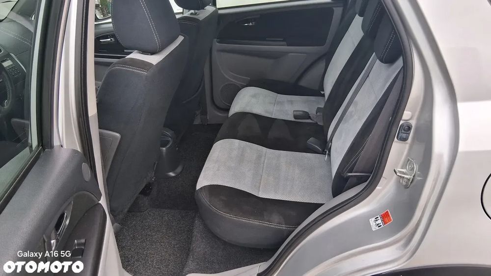 Suzuki SX4 1.6 VVT 4x4 Comfort - 18