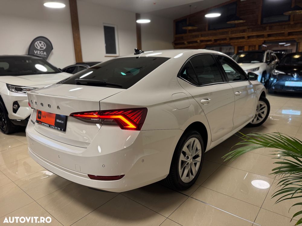 Skoda Octavia 2.0 TDI DSG First Edition - 4