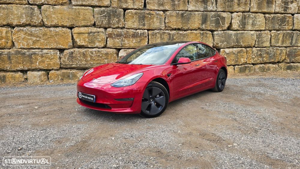 Tesla Model 3 - 1
