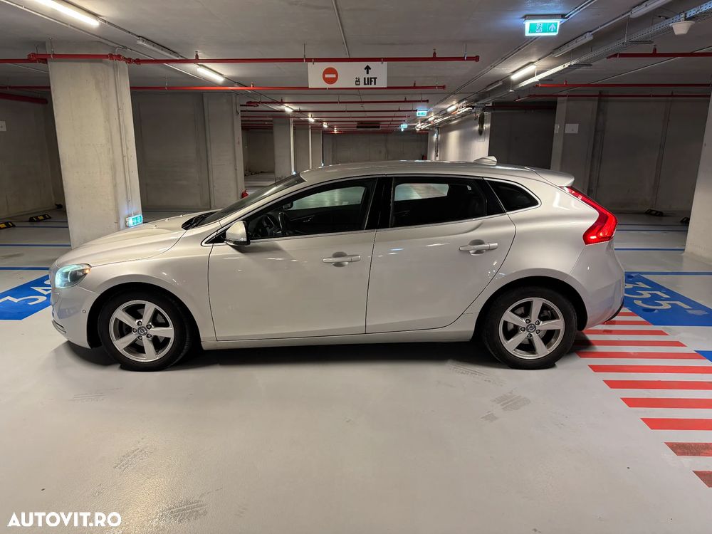 Volvo V40 D2 - 3