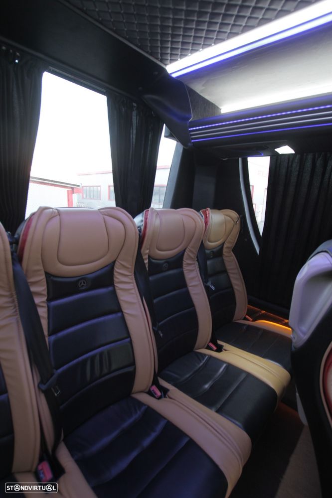Mercedes Benz Sprinter 819 - 19