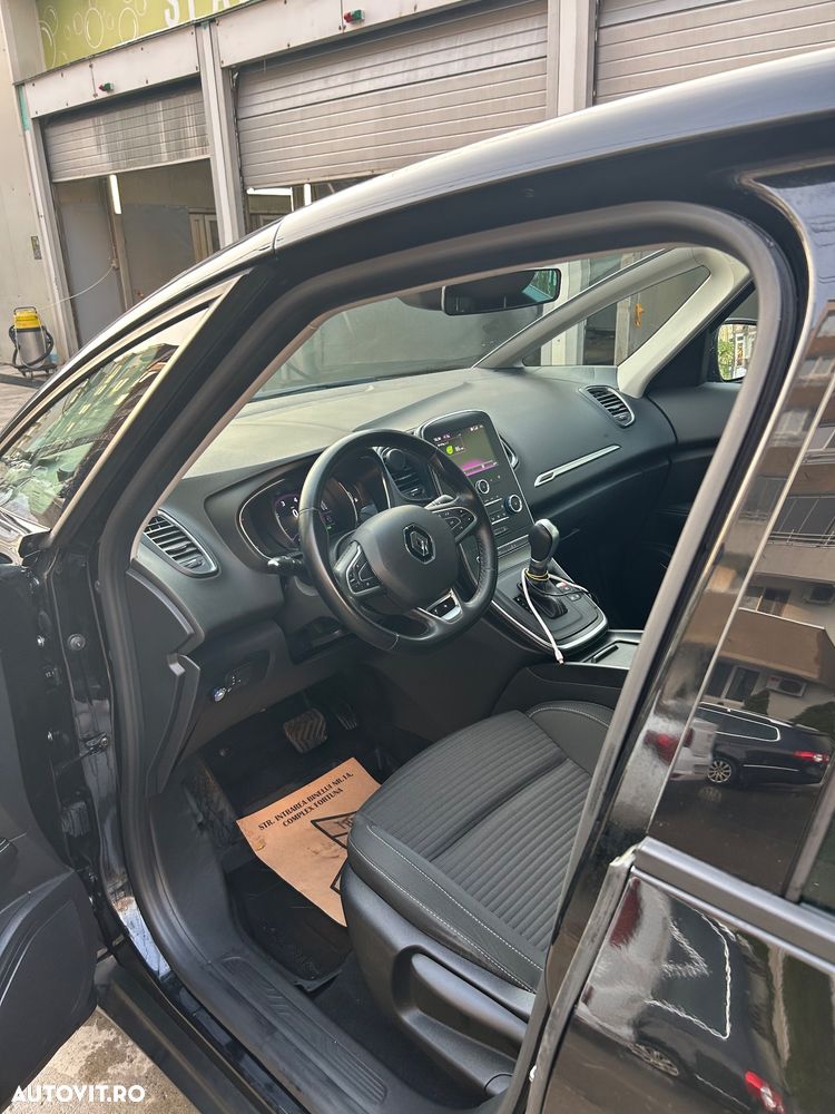 Renault Grand Scenic TCe 140 GPF EDC BLACK EDITION - 6