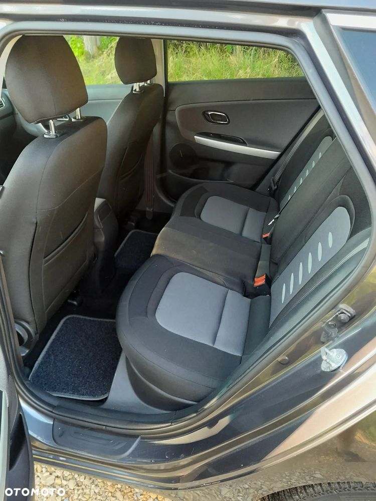 Kia Ceed 1.6 CRDi 128 Dream-Team Edition - 7