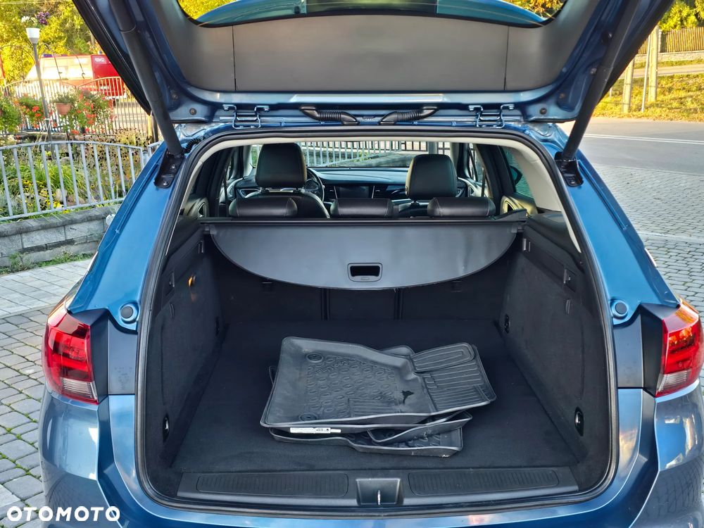 Opel Astra 1.4 T Elite S&S - 19