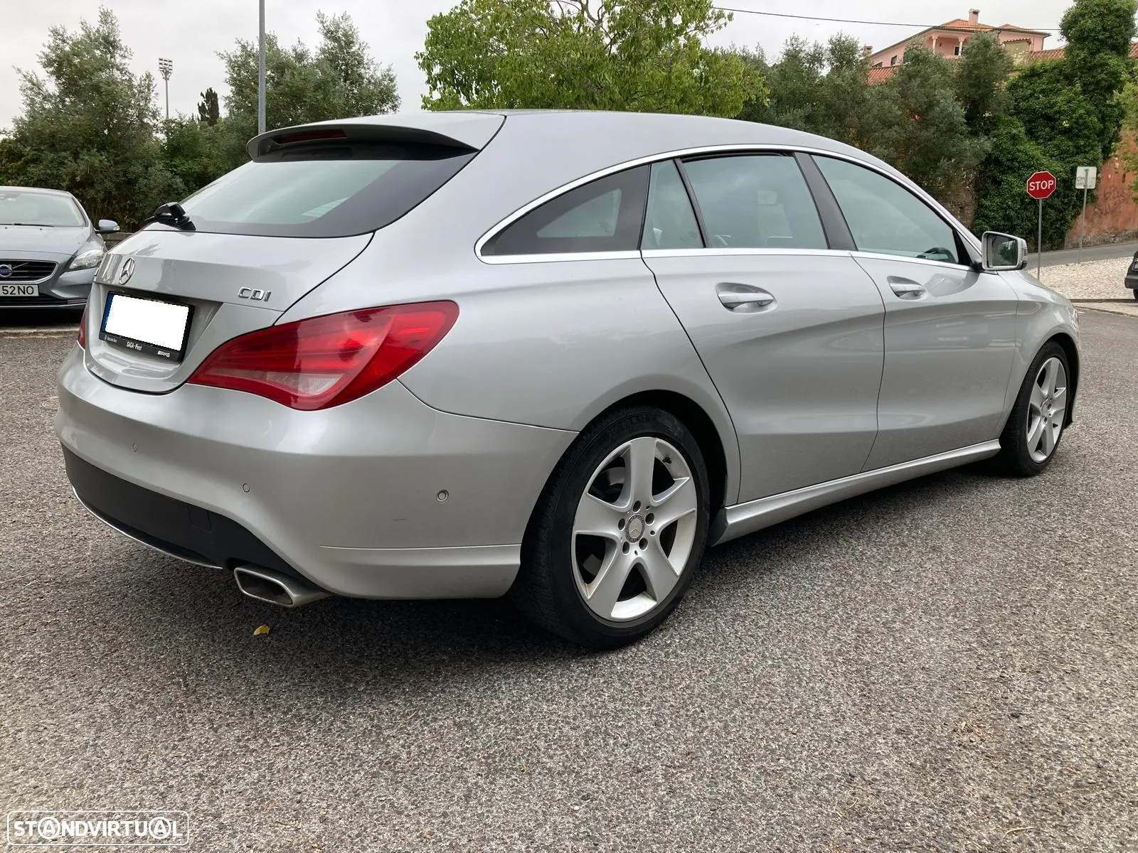 Mercedes-Benz CLA 200 d Shooting Brake - 8