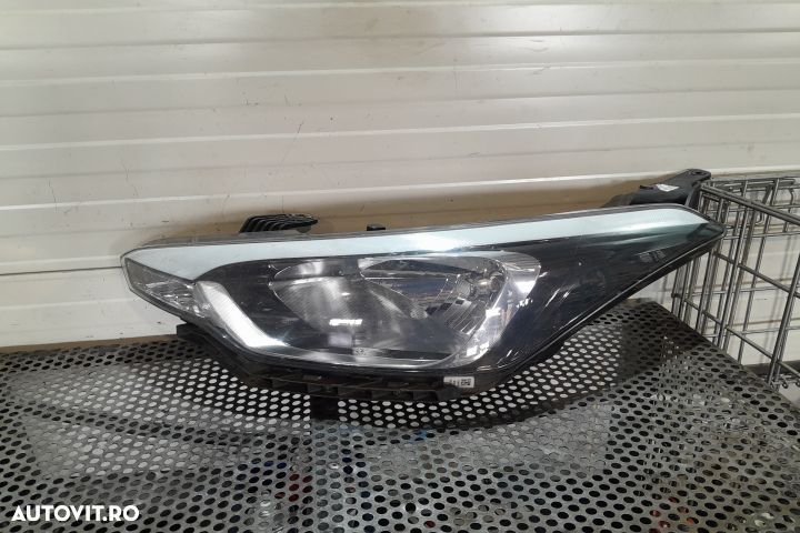 Far stanga 92101-C8 92101-C8 Hyundai i20 2 (GB) [2014 - 2020] Hatchba - 1