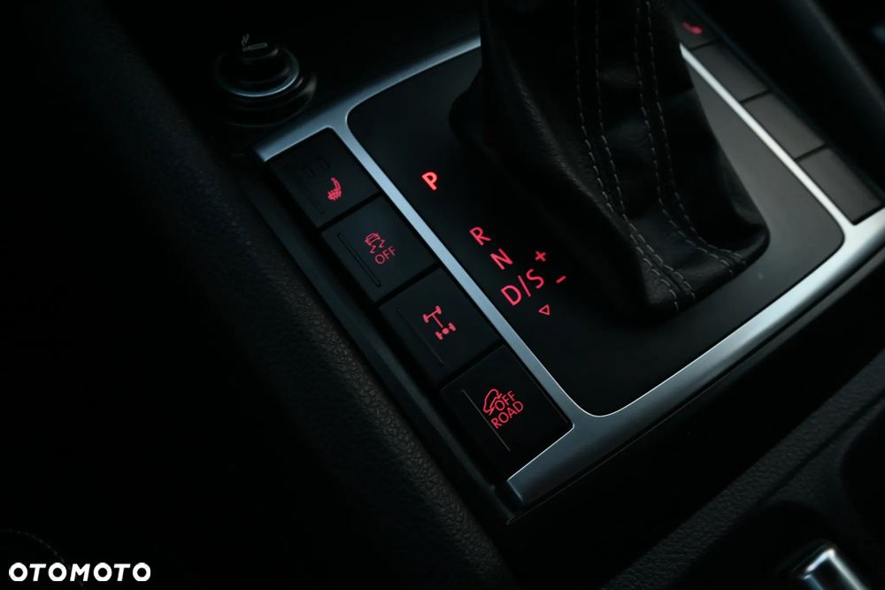 Volkswagen Amarok 3.0 V6 TDi 4MOTION Aventura - 34