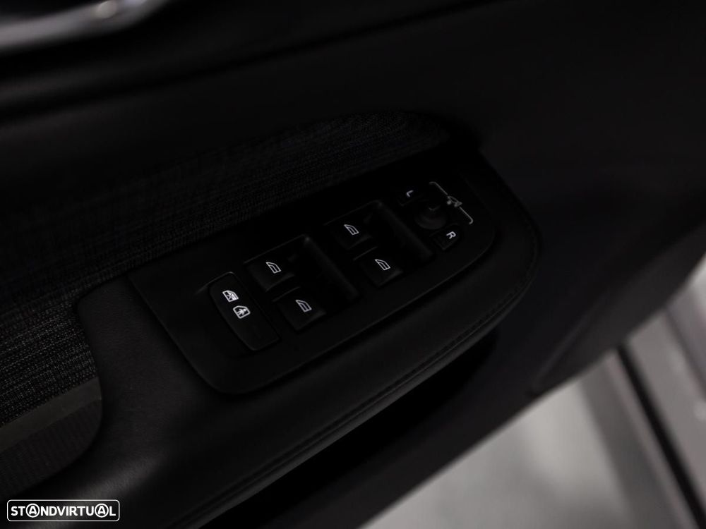 Volvo V60 2.0 T6 AWD TE Core - 13