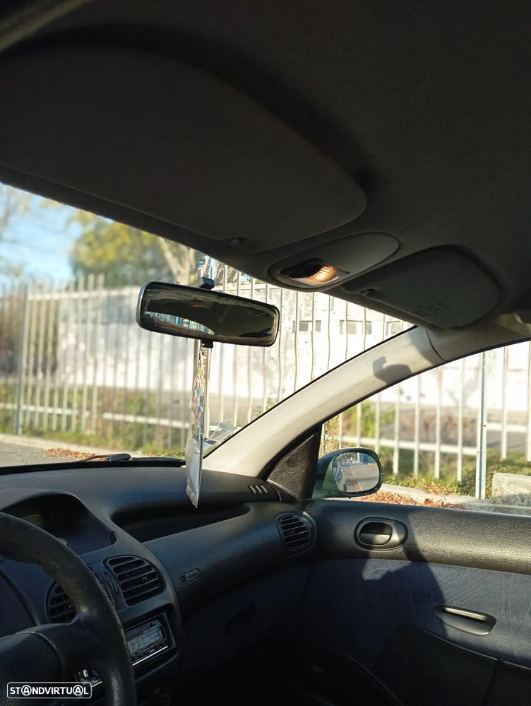 Peugeot 206 1.1 XT - 17