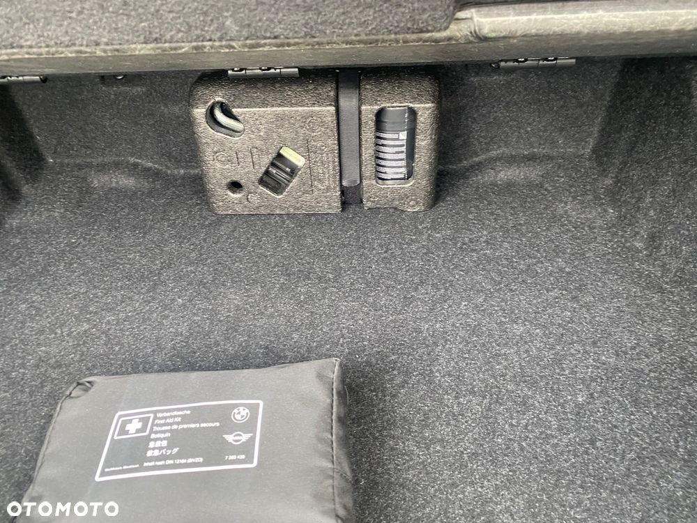 BMW X1 sDrive18i M Sport - 21