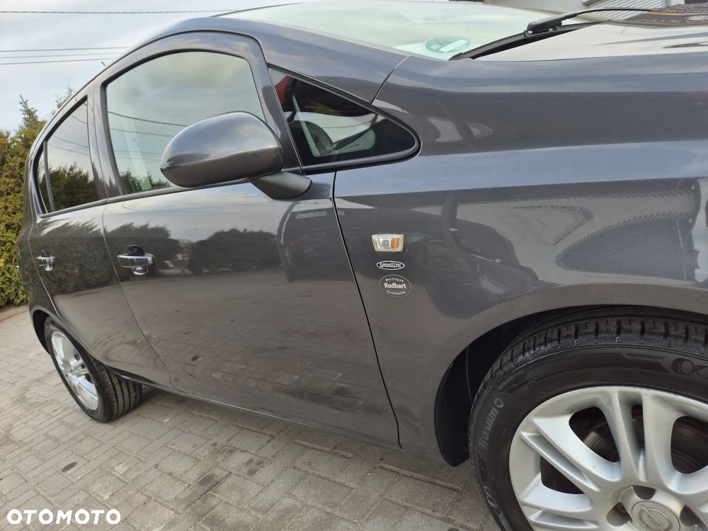 Opel Corsa 1.4 16V Satellite - 22