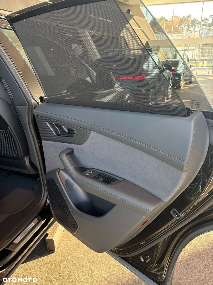 Audi RS Q8 TFSI Quattro Tiptronic Performance - 12