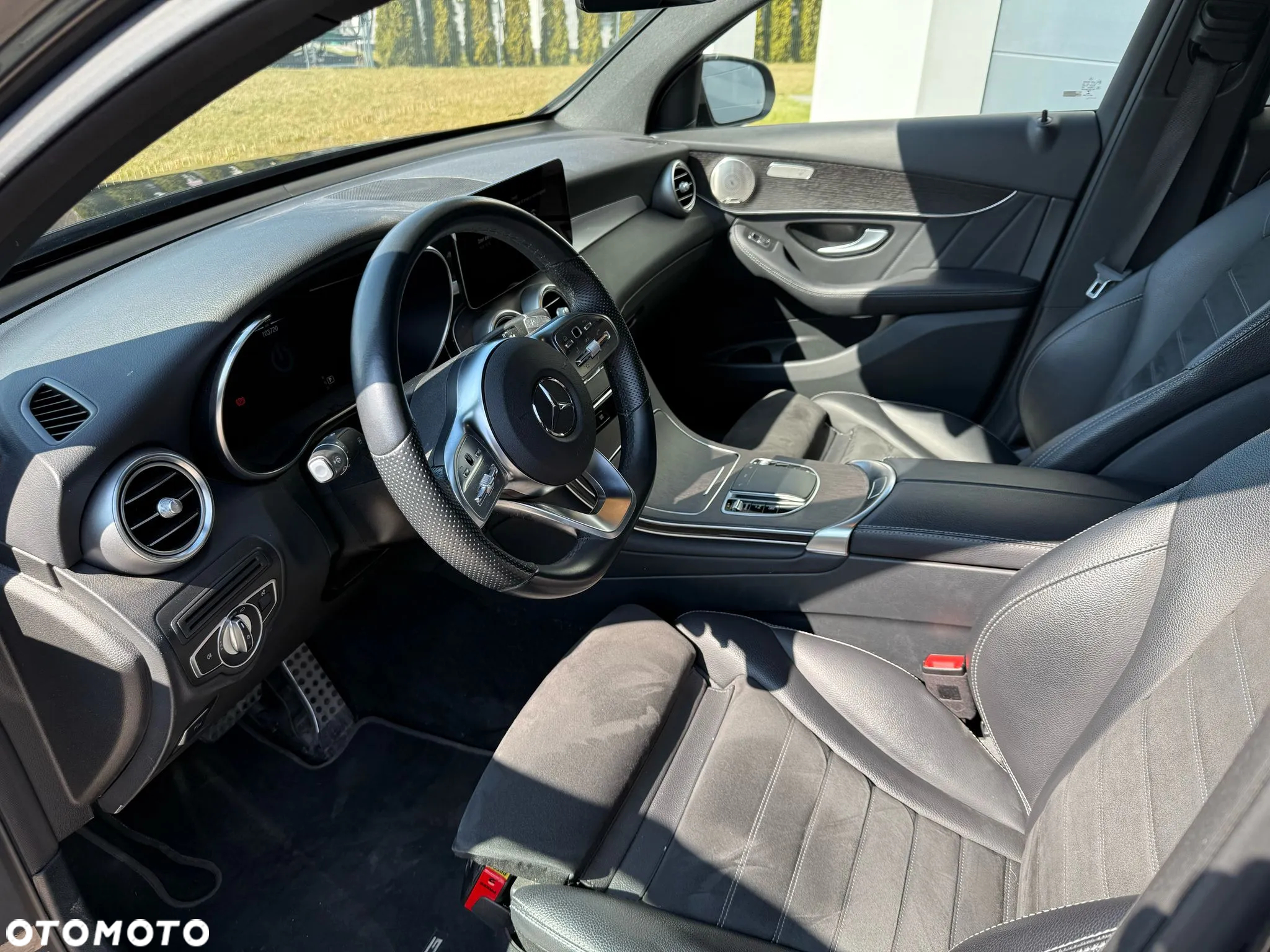 Mercedes-Benz GLC - 15