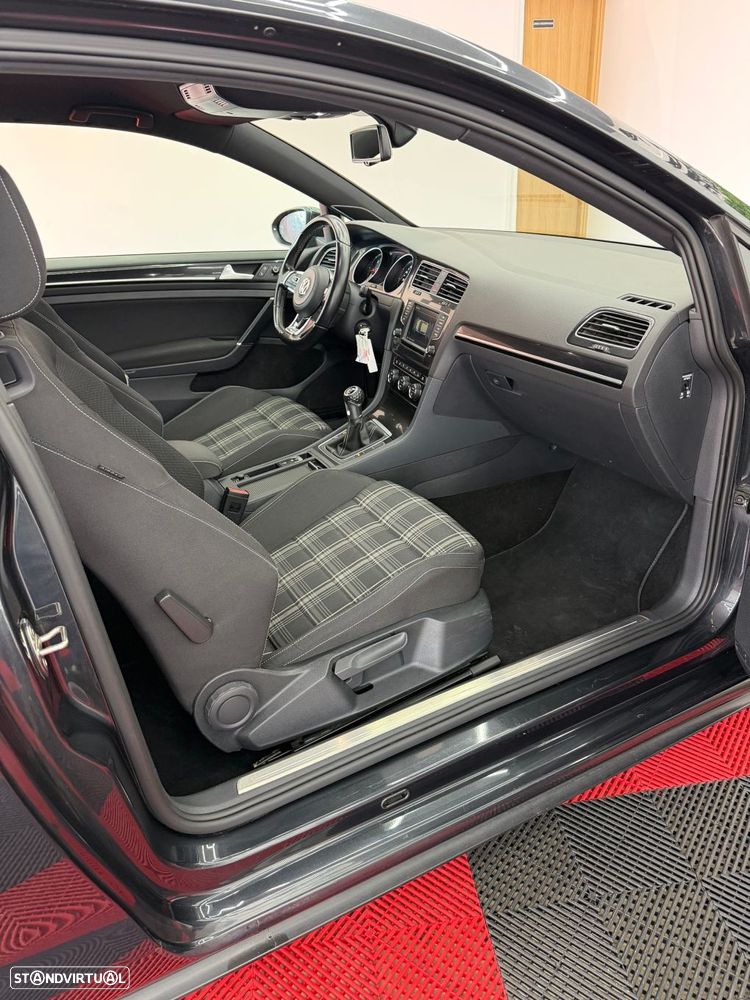 VW Golf 2.0 TDI GTD - 14