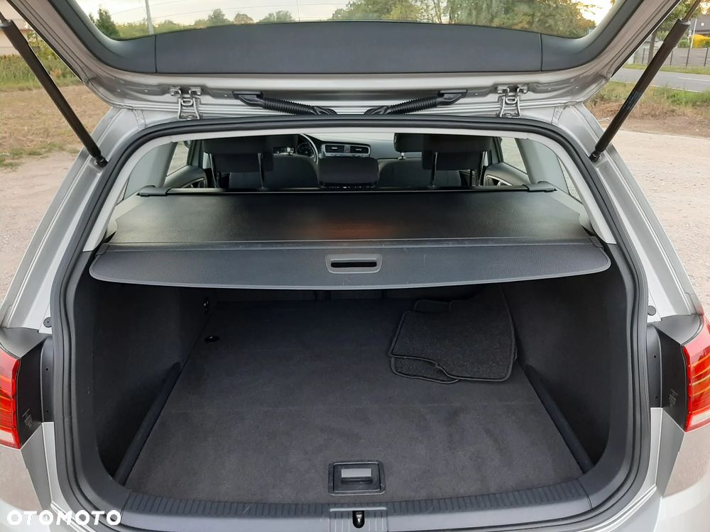 Volkswagen Golf 1.6 TDI (BlueMotion Technology) Comfortline - 24