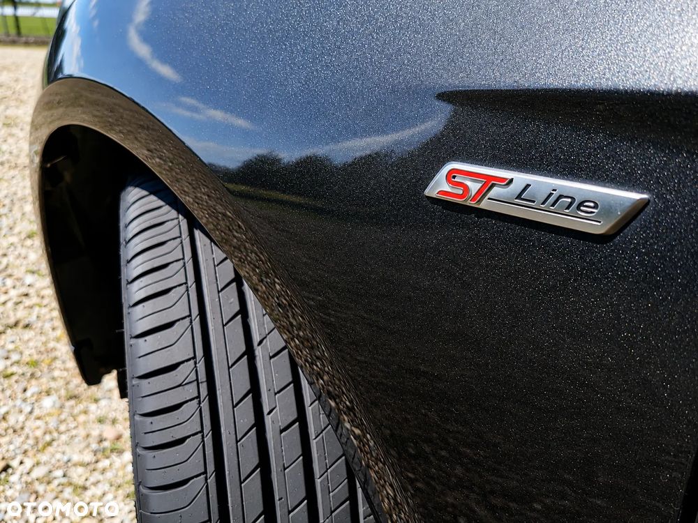 Ford Focus 1.5 EcoBoost ST-Line Black ASS - 19
