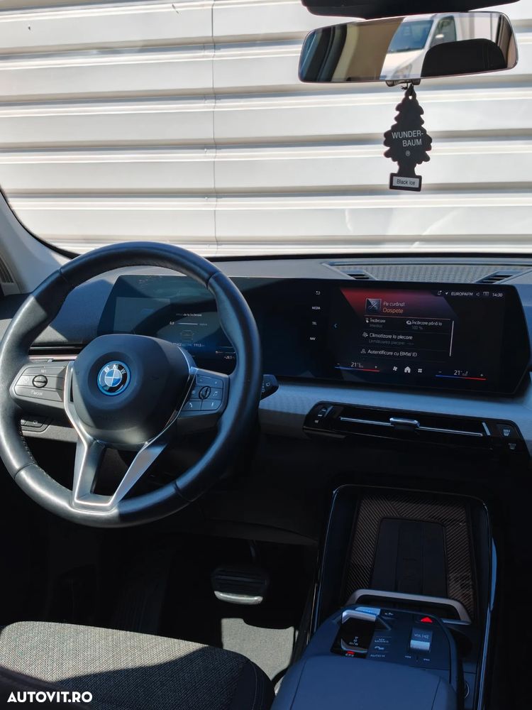 BMW iX1 - 9
