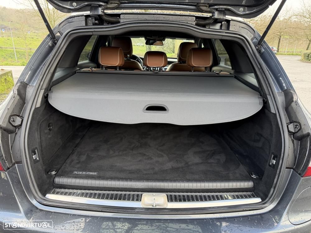 Mercedes-Benz C 350 e T 7G-TRONIC AMG Line - 27