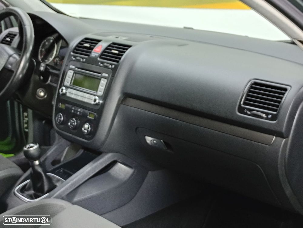 VW Golf 1.9 TDi 6V Confortline - 27
