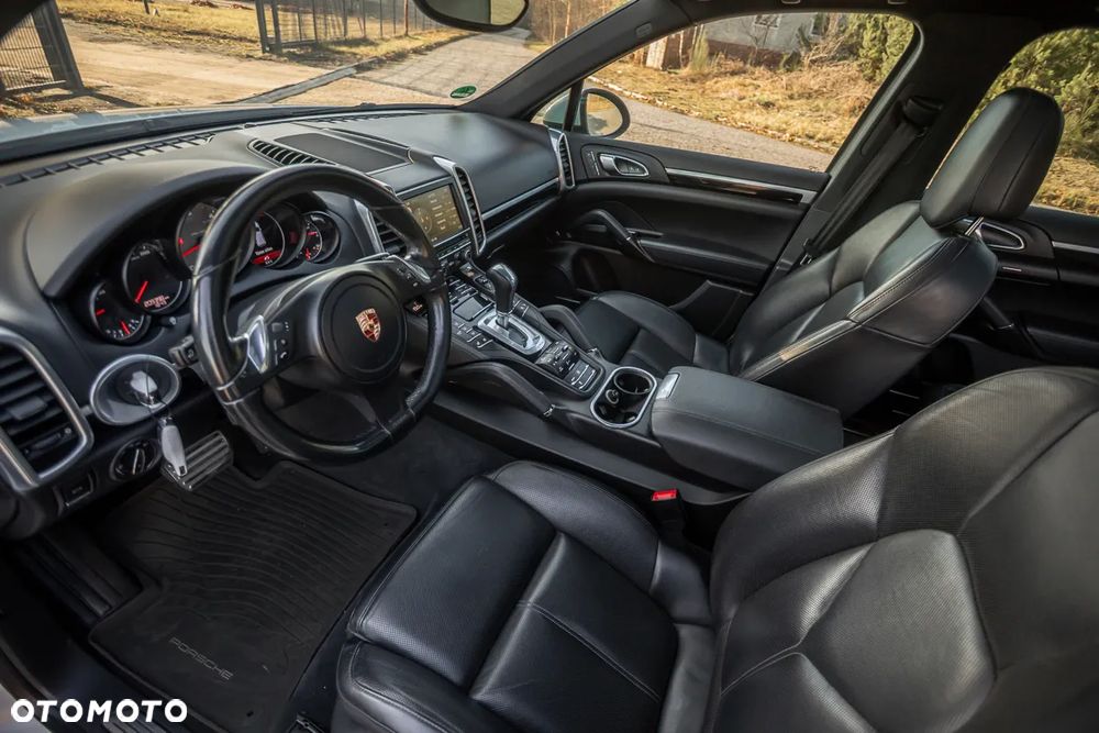 Porsche Cayenne S Diesel - 16