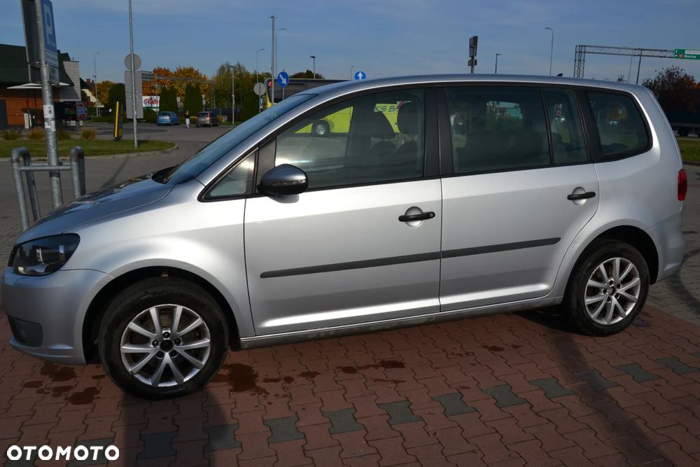 Volkswagen Touran 2015 photo 5