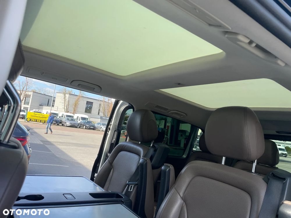 Mercedes-Benz Klasa V 300 d Exclusive 9G-Tronic (d³ugi) - 16